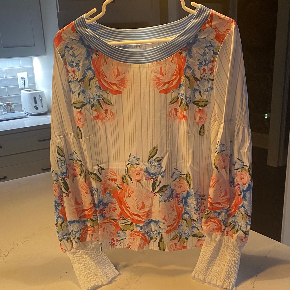Floral Women's Top - Multicolor